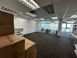 Fragrance Empire Building (D5), Office #582806711